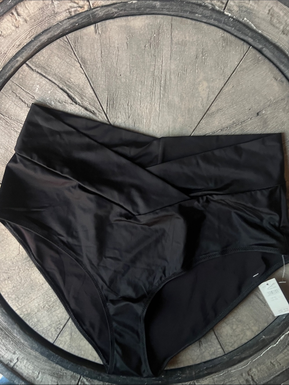 Aerie High-Waist Black Short Swim Bottoms XL B41